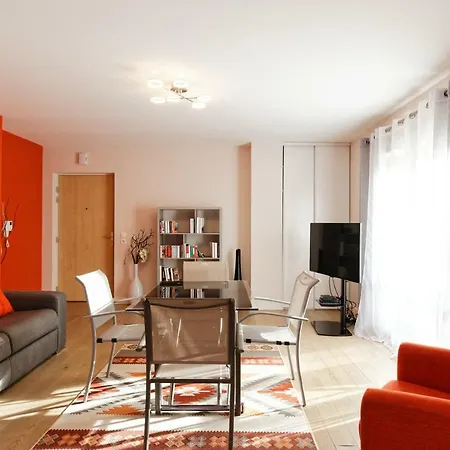 - Beautiful 7 People Apartment Honfleur